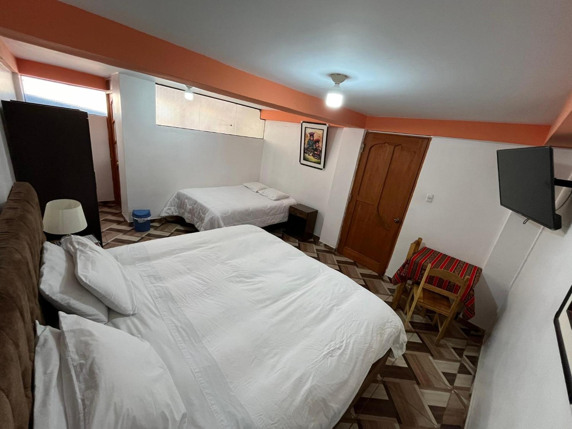 Hostal Apu Qhawarina Ollantaytambo Exterior photo